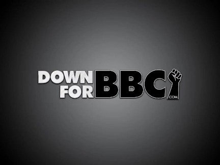 DOWN FOR BBC - Rose Monroe twerking bubble butt BBC pounding