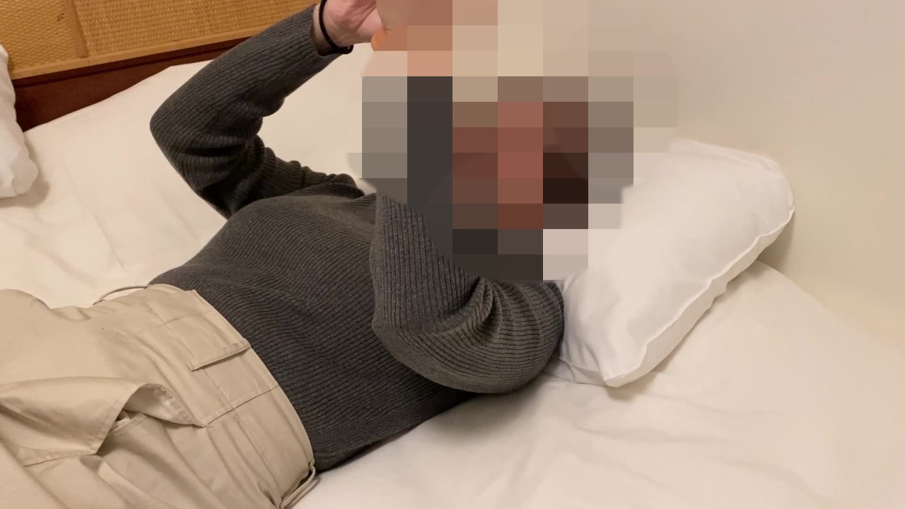 【尻フェチ向け】彼氏から17cmディルドでいじめられた後にそのまま休みなくバックで絶頂させられました。中出し/美尻/ハメ撮り/素人カップル/色白美人/個人撮影 - Video di sesso gratis - RedTube