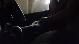 Guy jerks off in parking lot 