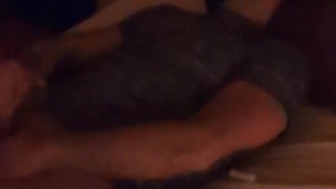 Ho beccato il mio paso-cugino a masturbarsi