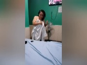 Vecinita Milf RISUEÑA y SEXY es follada Duro y Rico 1/16