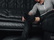 Dirty feet licking - Mistress Anette - Minnie Manga - Foot domination - Foot worship - Smoking 4/16