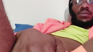 6:59Am what's going on happy Thursday silent fart and big bulge 