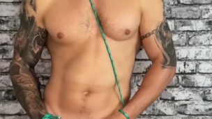 CUMSHOT WITHOUT HANDS (ARE TIED WITH a ROPE) Milk Rain here