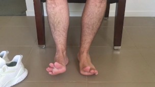 Lick my feet! - Foot fetish
