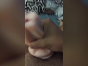 Me masturbo por los gemidos fuertes de mi roomie