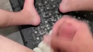 Twink Cum 
