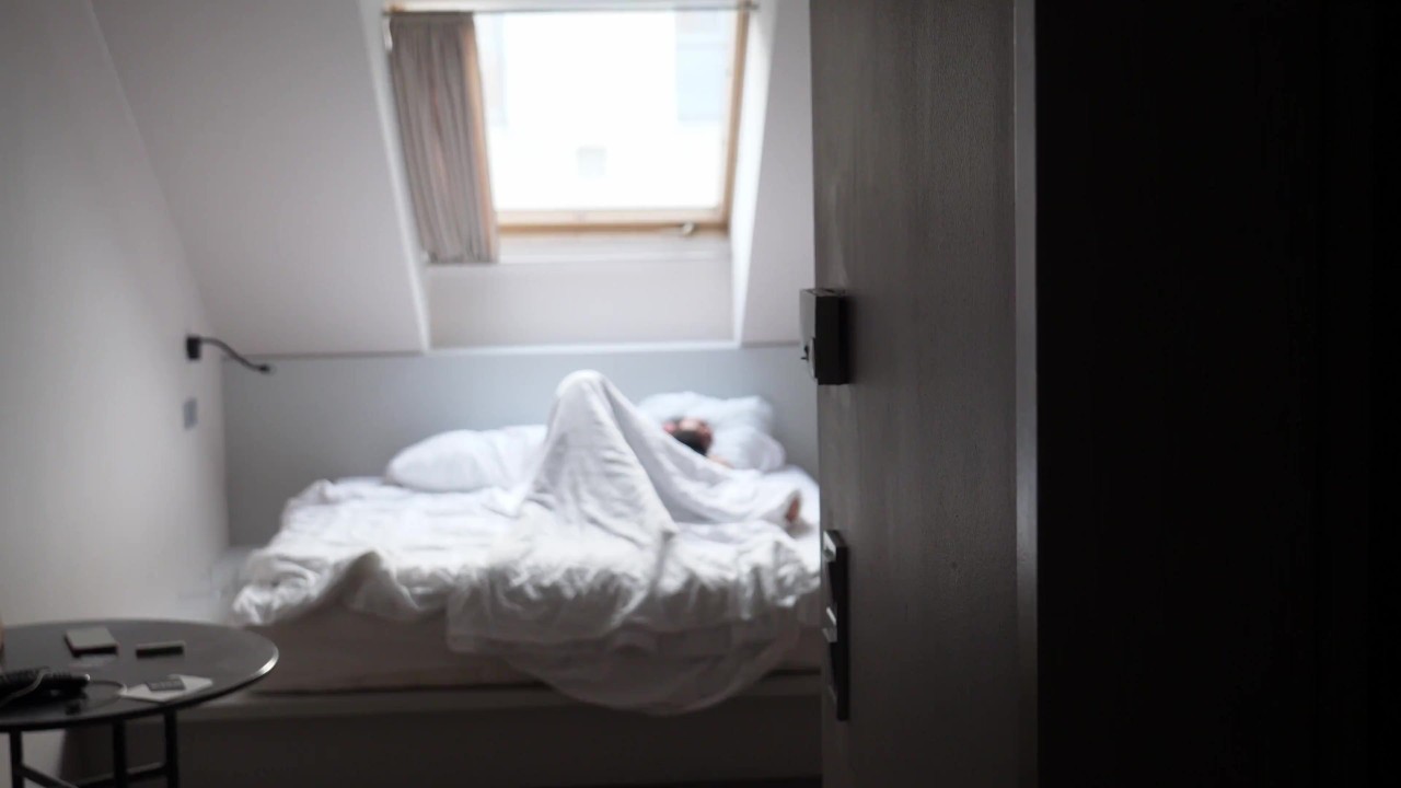 Cought a friend masturbating in my bed - Free Sex Video - RedTube