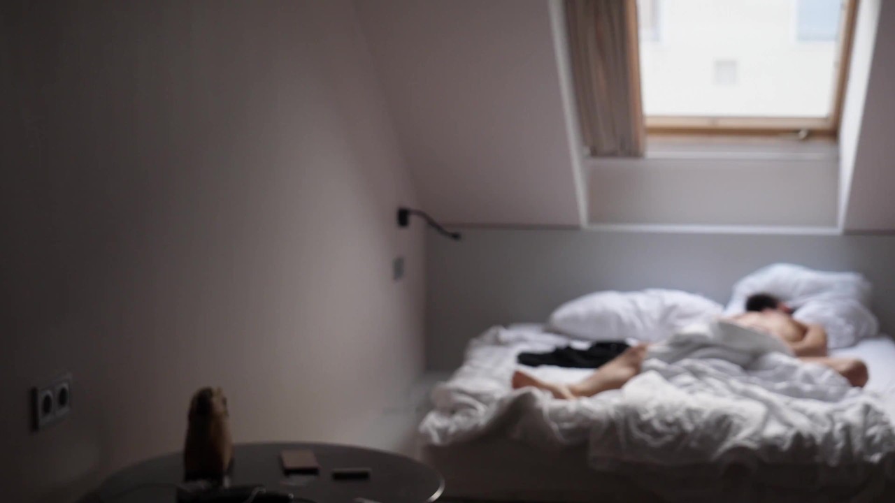 Cought a friend masturbating in my bed - Free Sex Video - RedTube