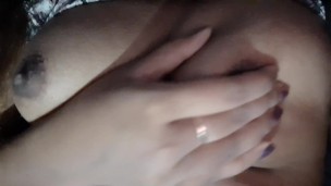 LATE NIGHT TIT PLAY MASTURBATING මහ රෑ කුක්කු මිරිකන ටික්ටොක් කෙල්ල