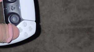 my dick plays ps5......
