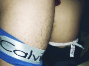 A escondidas de mi suegra me follo a su dulce hija y me vengo en sus nalgas; ¡por poco y nos atrapa! 12/16