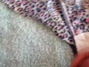 Me vengo bien rico en la tanga sucia de mi vecina