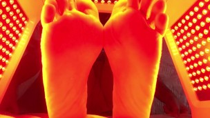 NASA uses this technology to heal astronauts seems to do well lighting up my feet - Manlyfoot