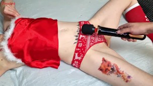 Christmas Magic Present Going Deep in Her Pussy