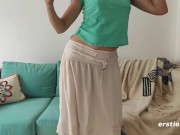 Sexy Yoga Teacher Shows Us How She Relaxes 11/16