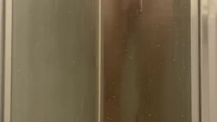 Twink showering
