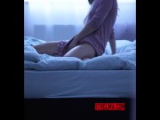 I'm waching on my best friend's sister when she masturbates in her room