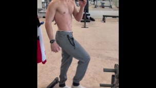 At the gym feeling sexy!