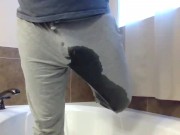 Pissing before showing 14/16