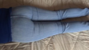 I managed to masturbate with my wife's sister, handjobs and a big cumshot on her huge ass