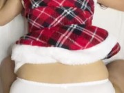 【個人撮影】クリスマスコスプレの彼女とパンツずらしセックス〈スマホ撮影・素人〉 - Screenshot 14 of 16 - Christmas