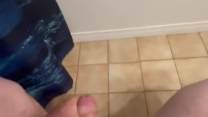 Quick Cum Shot On Toilet