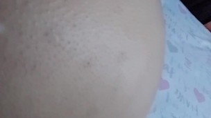 Ella da su tremenda lamida de coño en la cena de Navidad