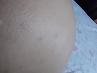 Ella da su tremenda lamida de coño en la cena de Navidad