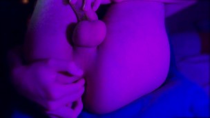 I PLAY with my BIG FAT ASS while i masturbate