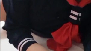 Pequeña estudiante le envía video a su profesor, tiene ganas de que le rompan la colita