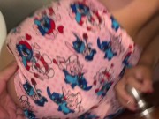 Mi hermanastra esta en el baño y le pido que me deje meterle la verga 2/16