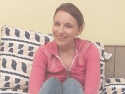 Kölnerin verwöhnt sich mit ihrem Lieblingsvibrator 2/16