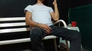 Pese al malestar se manipula hasta terminar Por Rabaerre Artista