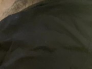 Elle veut que je me masturbe dans sa culotte noir