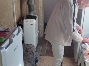 Time in the kitchen, making tea 11/16