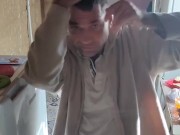 Time in the kitchen, making tea 16/16