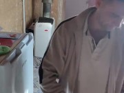 Time in the kitchen, making tea 8/16