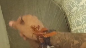 Masturbándome en la ducha para ti