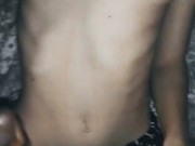 Amo quando ele goza em meu corpinho 12/16