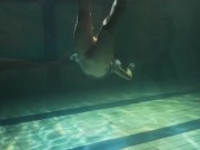 Babes swim and get naked underwater 11/16