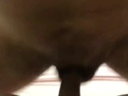 Verga gorda le saca un buen chorro y grito a una puta - Latinos Puercos