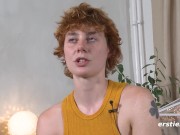 Offene Berlinerin spielt mit ihrem Lieblingsdildo 9/16