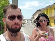 Vende cose porta a porta 16/16