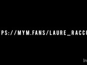 Uber challenge - Je demande au chauffeur Uber de venir me baiser à l’arrière de sa voiture !! 1/16