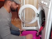 Prima la scopa e poi stende i panni... 15/16