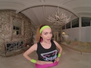 Foxy Babe In Yoga Pants Freya Parker Wants Hard Fuck And Thick Dick 5/16