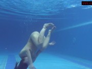 Babes swim and get horny underwater Mia and Lina 16/16