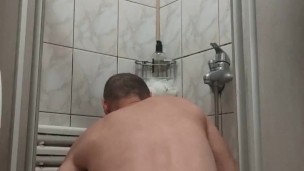 Shower play