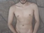 Como dejar de pensar en ti si cada parte tuya es un poema, un motivo para perder la cabeza 9/16